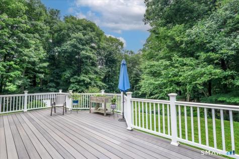 32 Country Way Bethel CT 06801