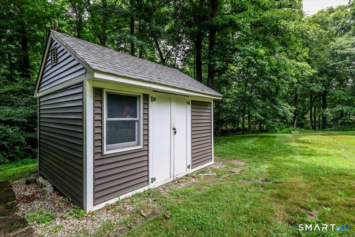 32 Country Way Bethel CT 06801