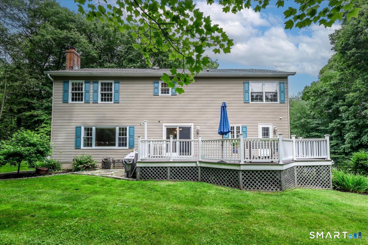 32 Country Way Bethel CT 06801