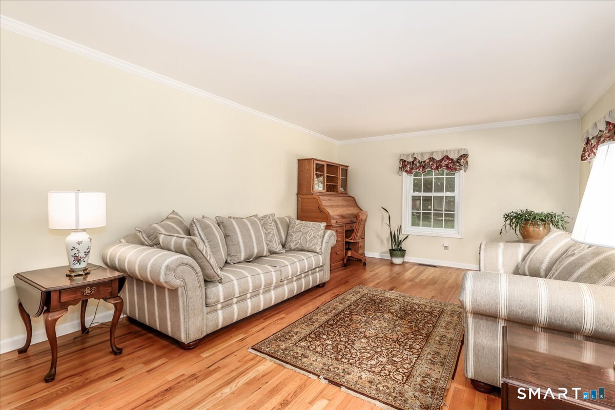 32 Country Way Bethel CT 06801