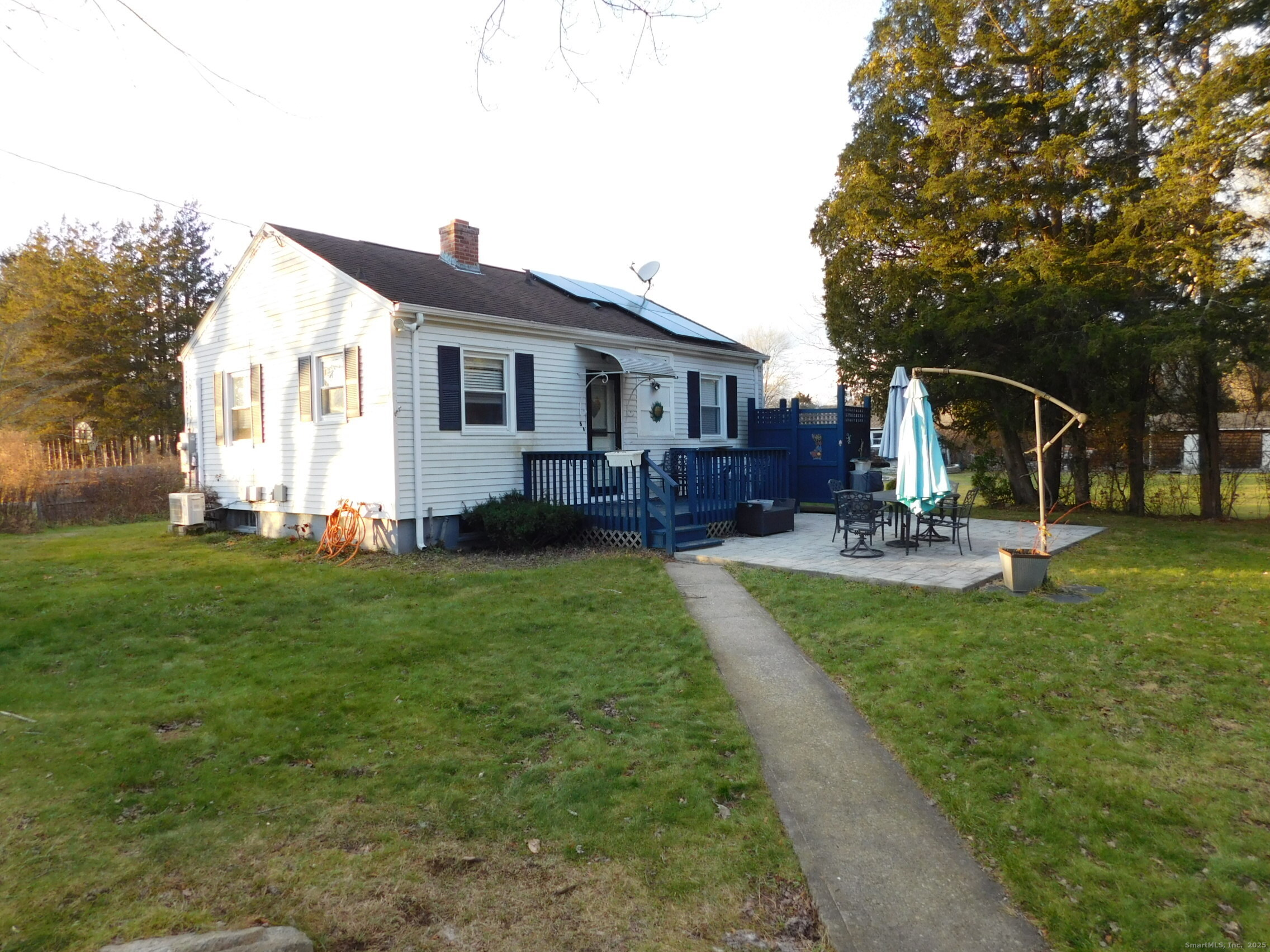 6 Anita Avenue Waterford CT 06385