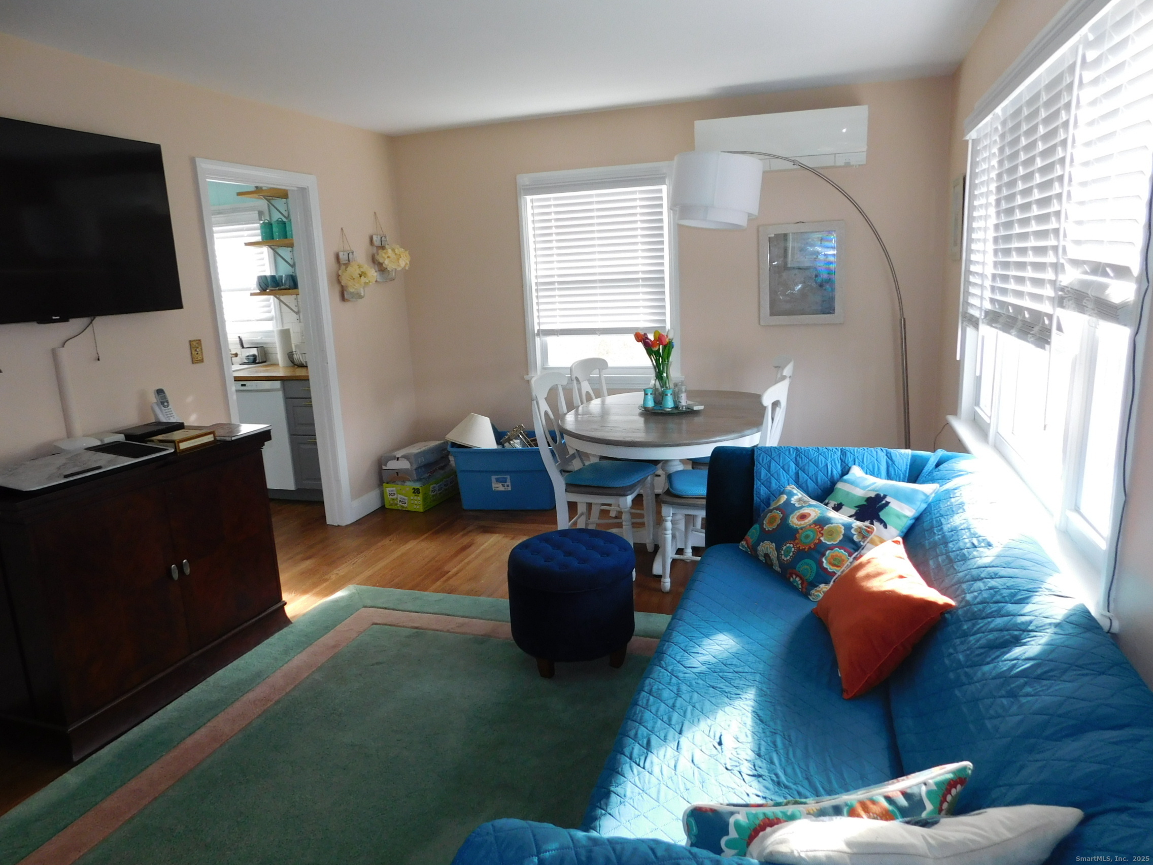 6 Anita Avenue Waterford CT 06385