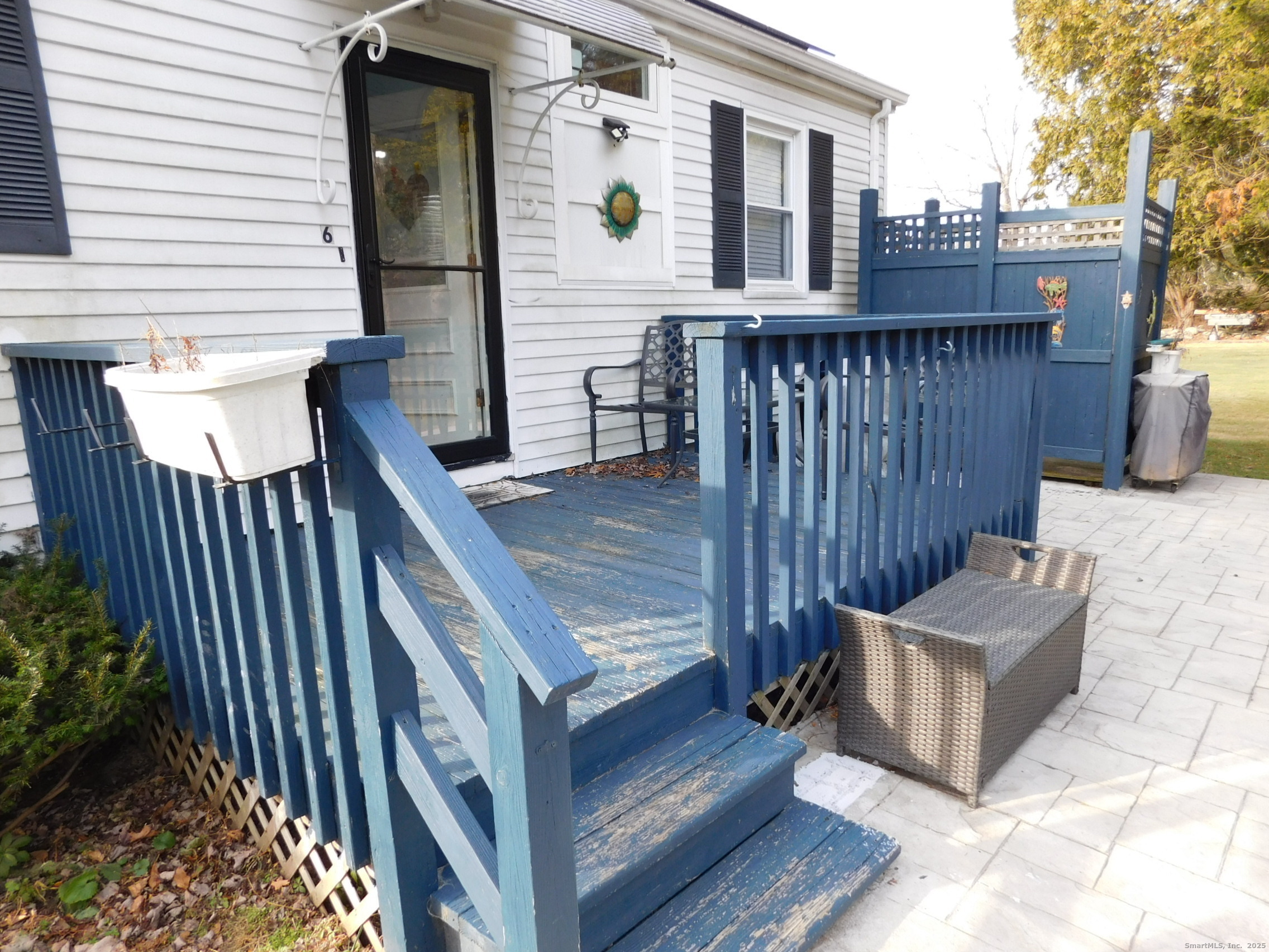 6 Anita Avenue Waterford CT 06385