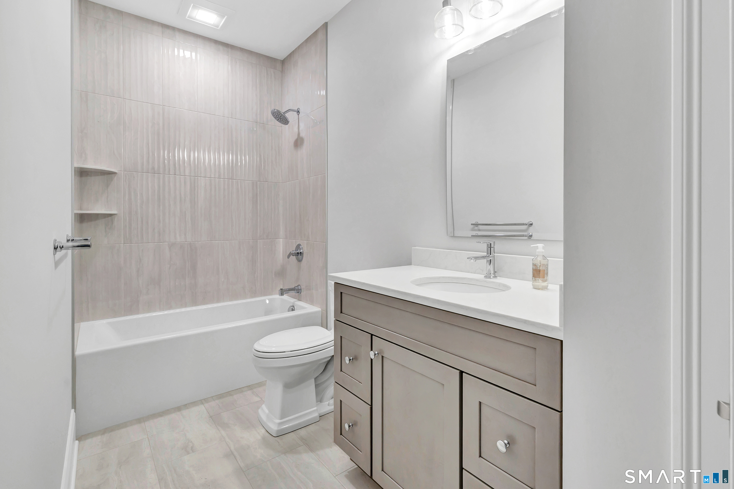 1 Woods View Lane Shelton CT 06484