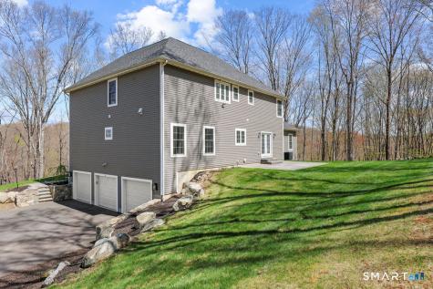 359 Hammertown Road Monroe CT 06468