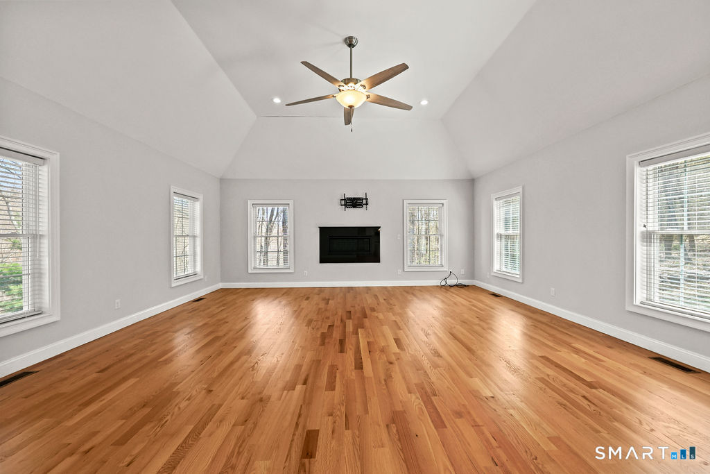 359 Hammertown Road Monroe CT 06468