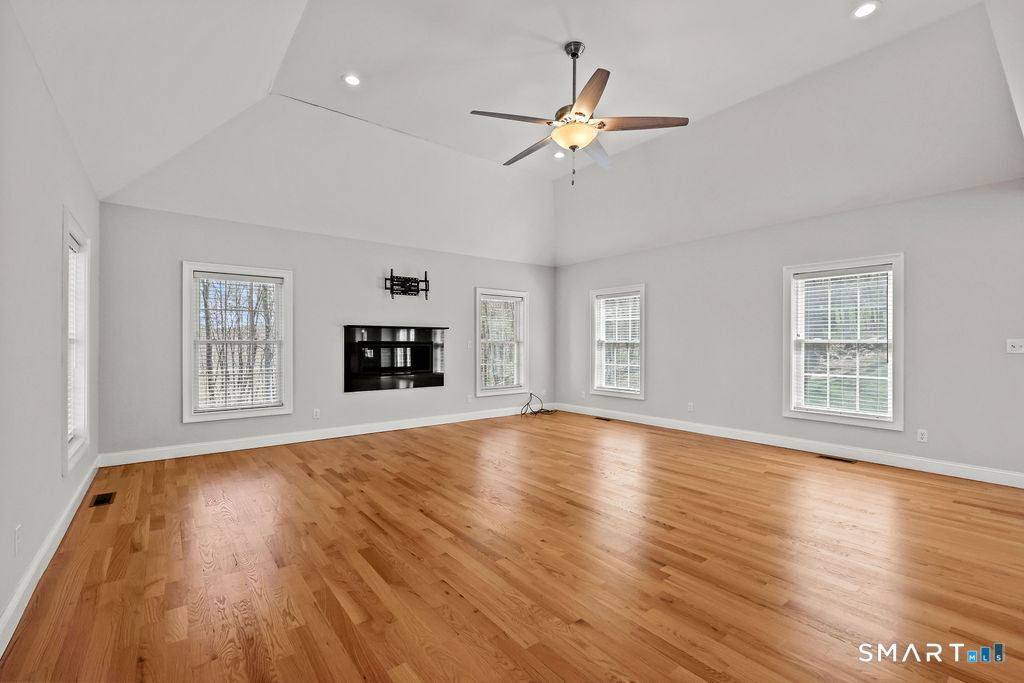 359 Hammertown Road Monroe CT 06468