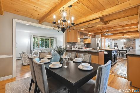 23 Berkshire Way Simsbury CT 06070