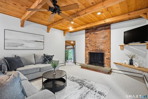 23 Berkshire Way Simsbury CT 06070