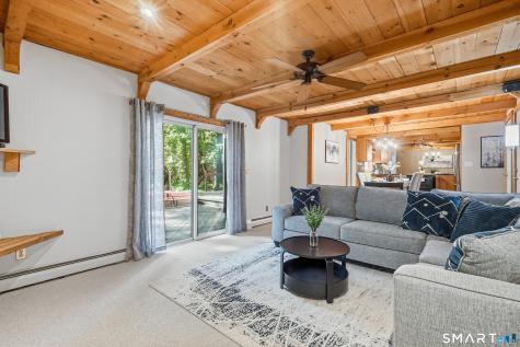 23 Berkshire Way Simsbury CT 06070