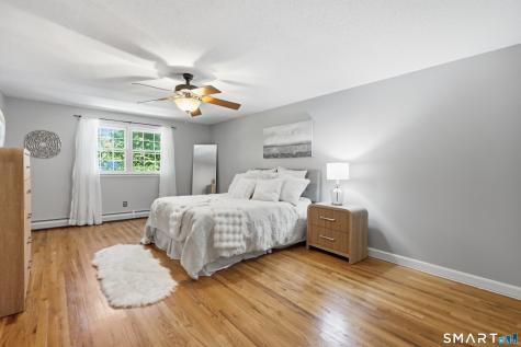 23 Berkshire Way Simsbury CT 06070
