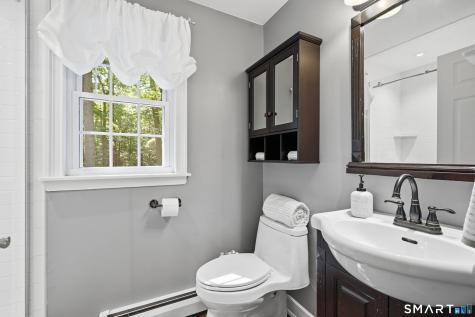 23 Berkshire Way Simsbury CT 06070