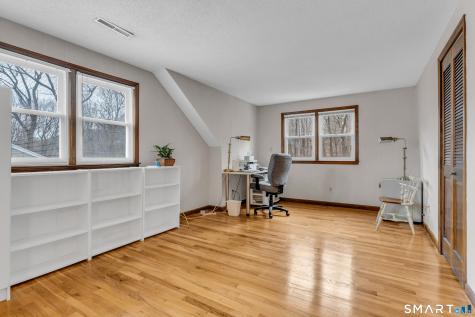 156 Bender Road Hamden CT 06518