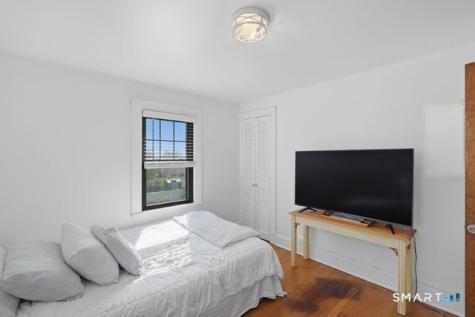 443 Highland Avenue Waterbury CT 06708