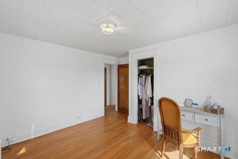 443 Highland Avenue Waterbury CT 06708