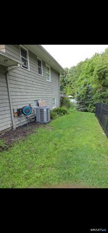 54 Country Hills Road Hamden CT 06414