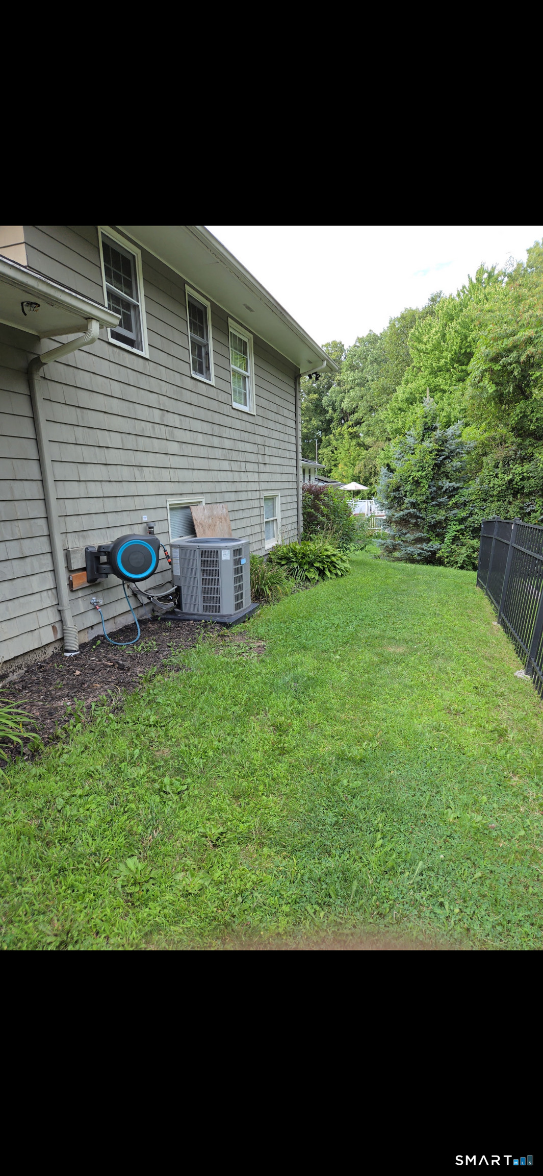 54 Country Hills Road Hamden CT 06414