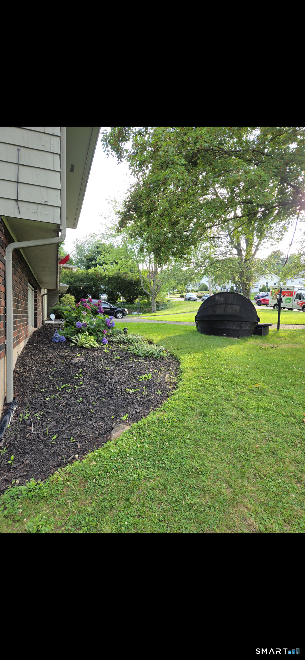 54 Country Hills Road Hamden CT 06414