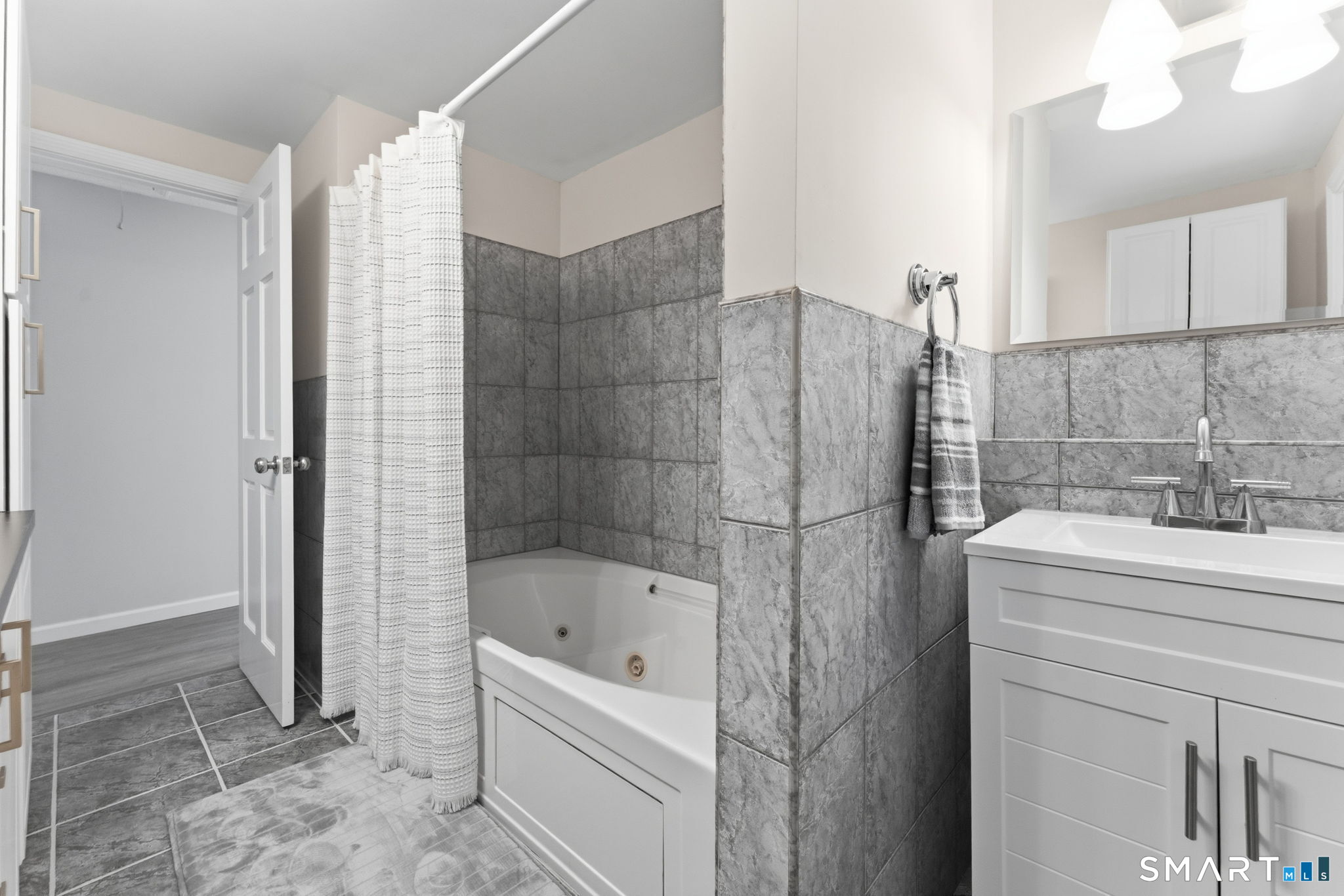99 Pepperbush Way Windsor CT 06095