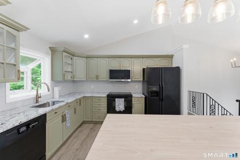 99 Pepperbush Way Windsor CT 06095