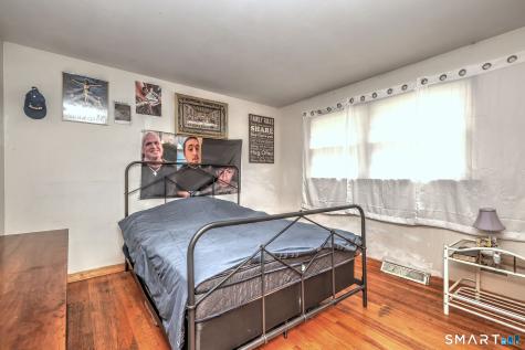 195 Emerald Place Stratford CT 06614