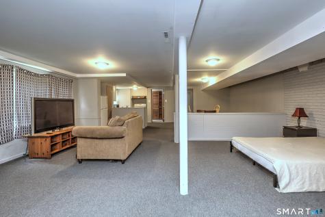 195 Emerald Place Stratford CT 06614