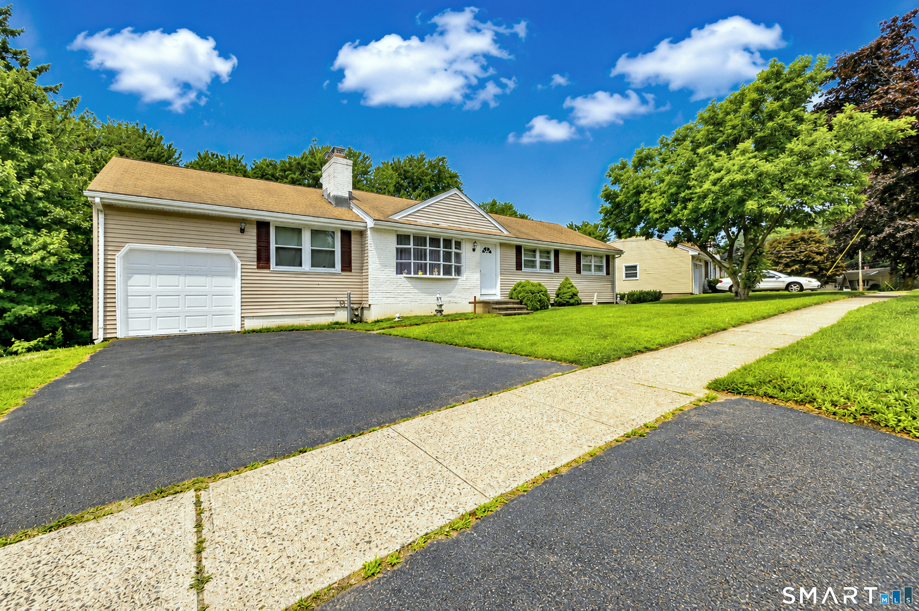 195 Emerald Place Stratford CT 06614