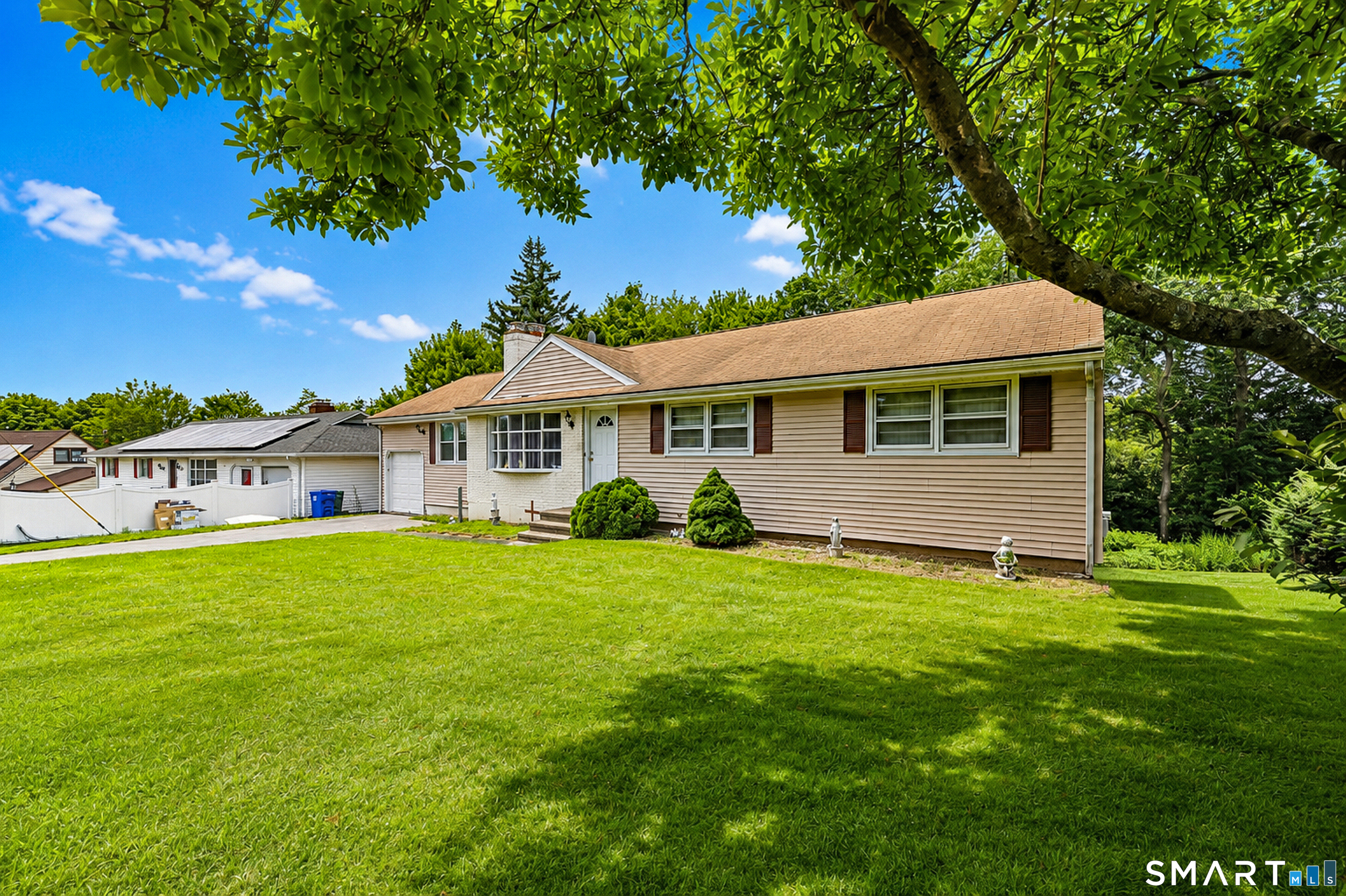 195 Emerald Place Stratford CT 06614