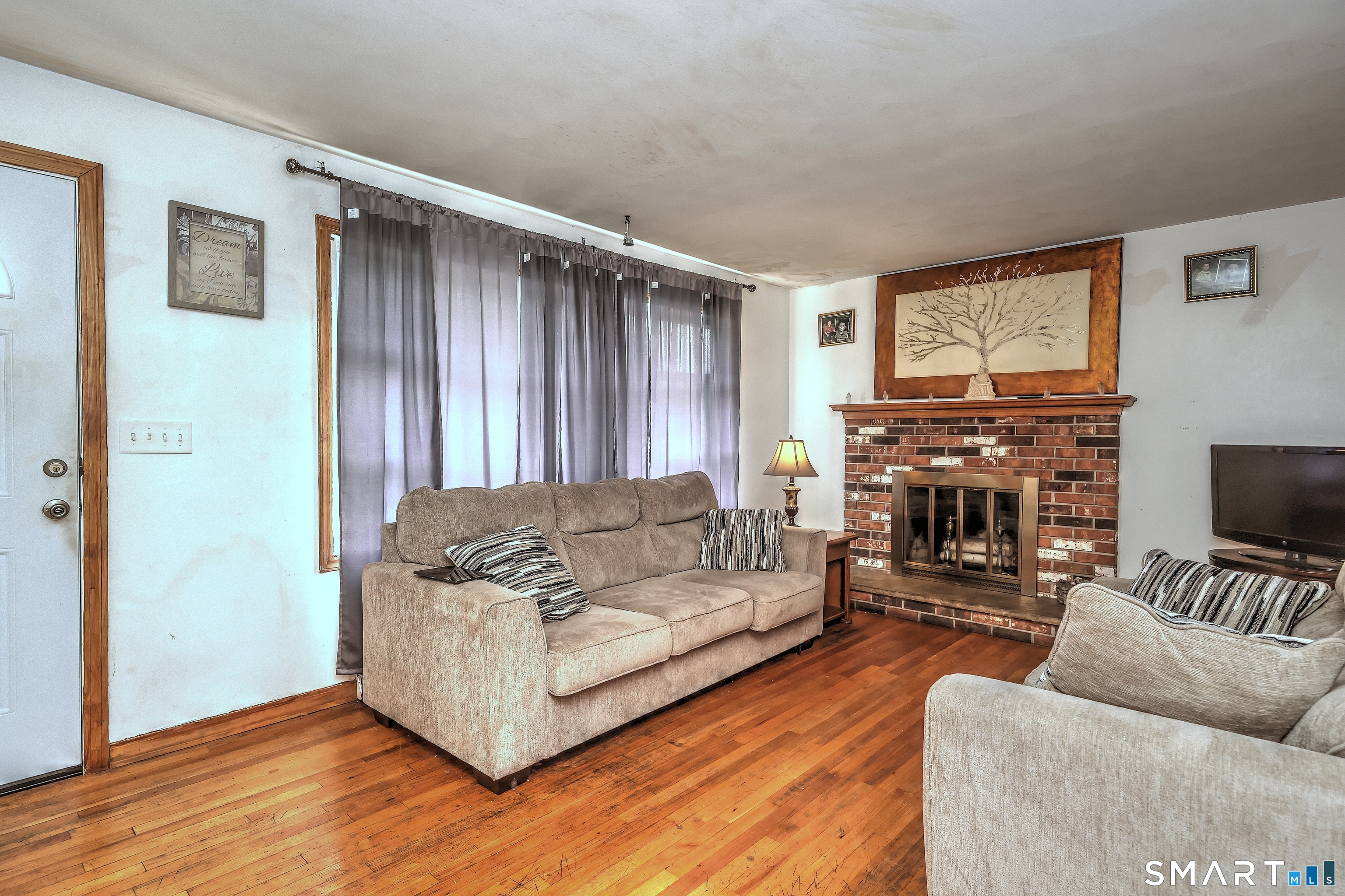 195 Emerald Place Stratford CT 06614