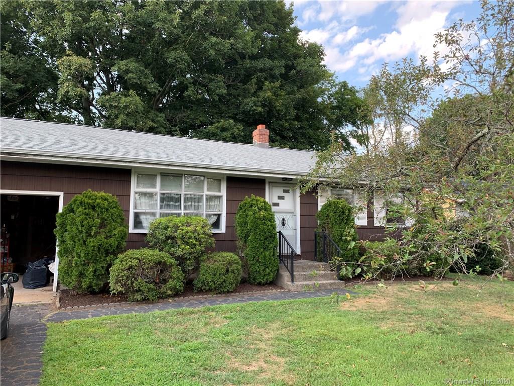 77 Village Circle Hamden CT 06514