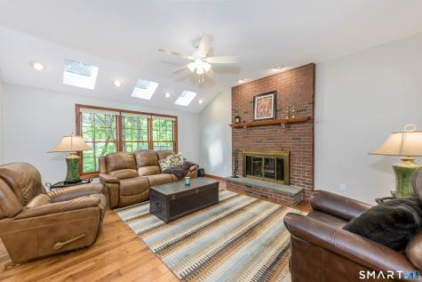 4 Crystal Lane Wallingford CT 06492