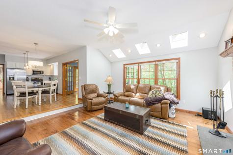 4 Crystal Lane Wallingford CT 06492