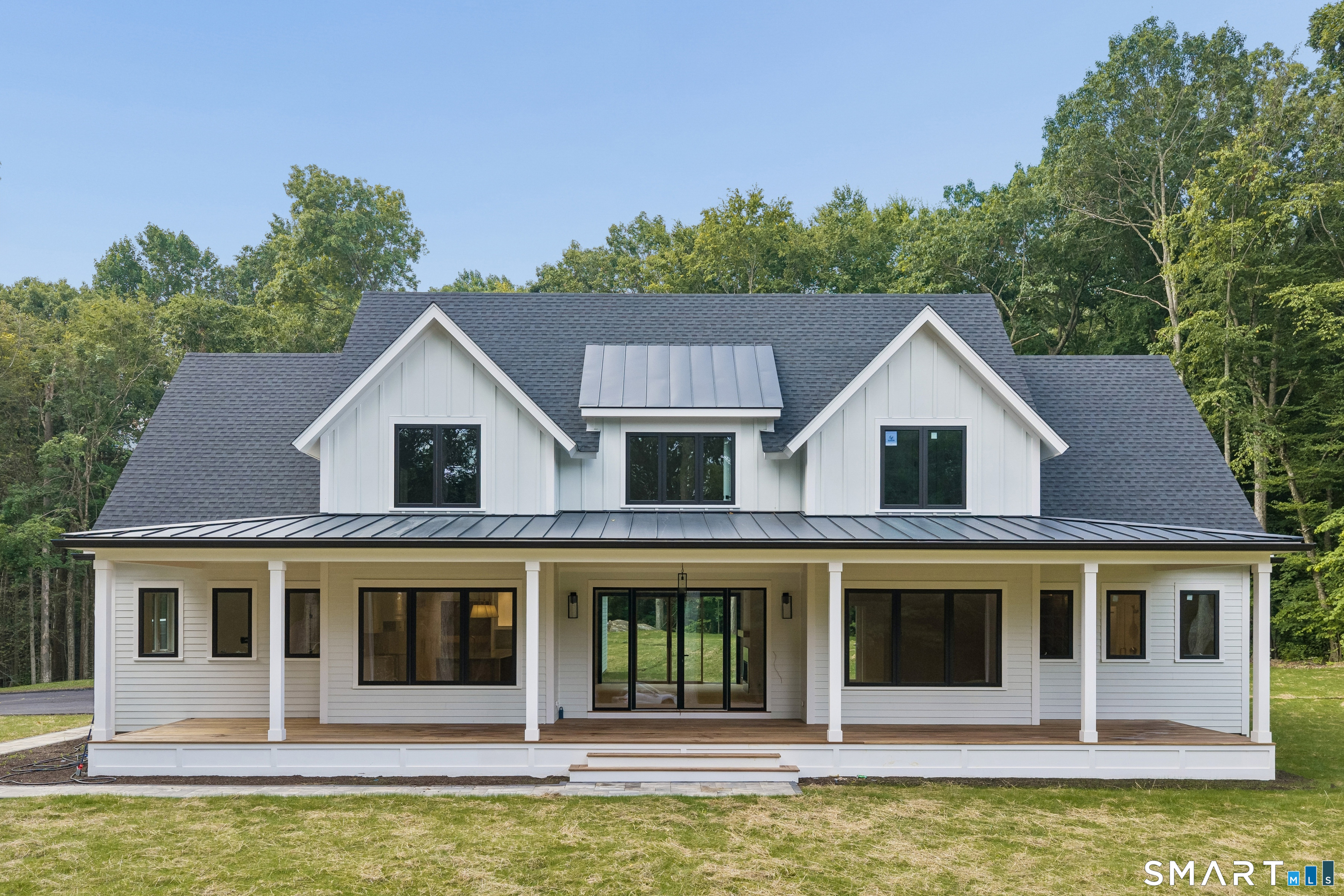 11 Oak Ridge Drive Newtown CT 06470