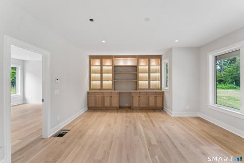 11 Oak Ridge Drive Newtown CT 06470