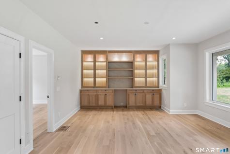 11 Oak Ridge Drive Newtown CT 06470