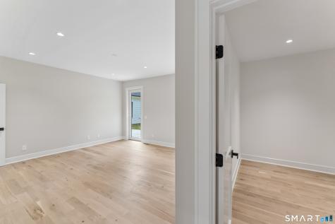 11 Oak Ridge Drive Newtown CT 06470
