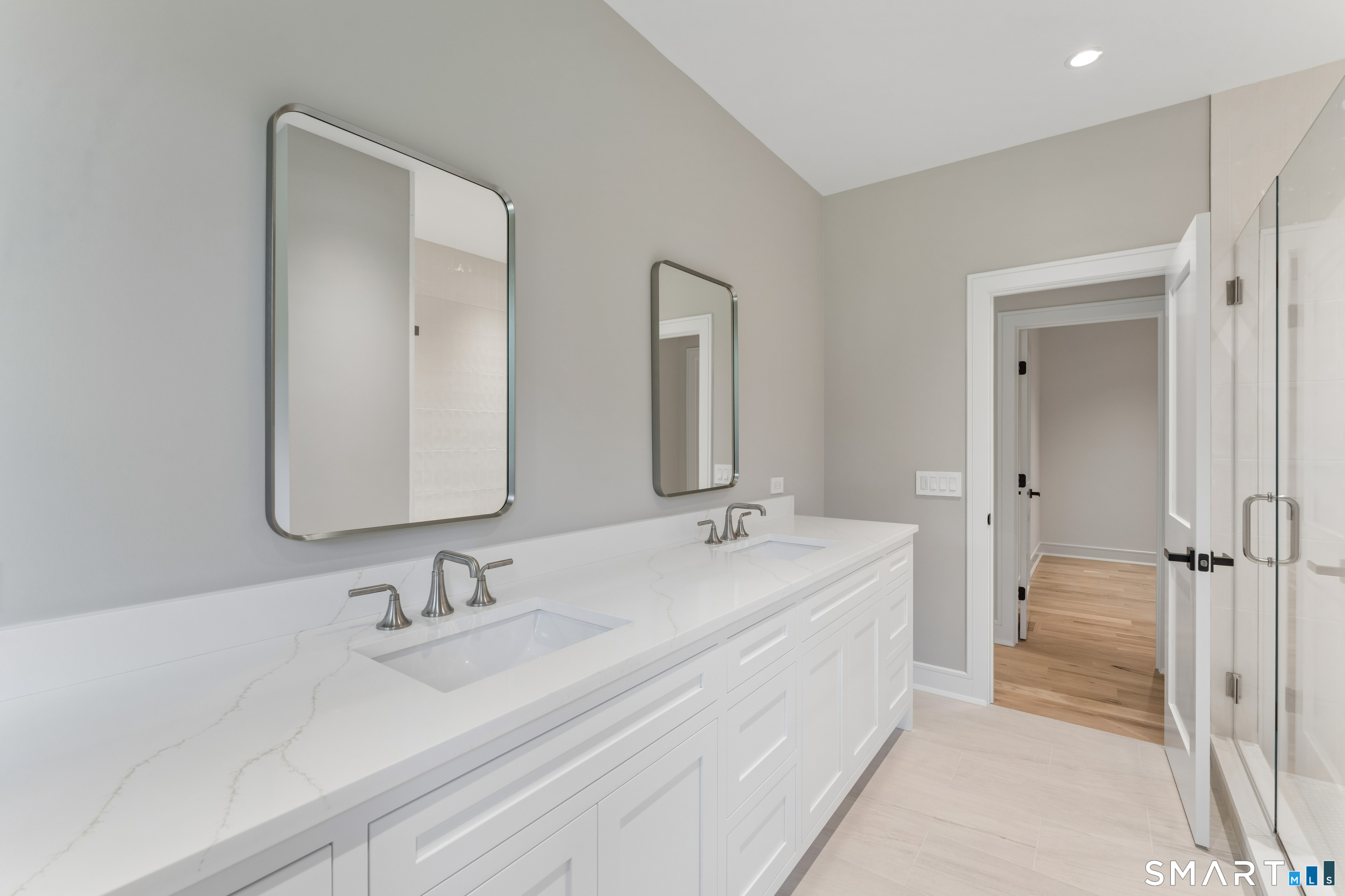 11 Oak Ridge Drive Newtown CT 06470