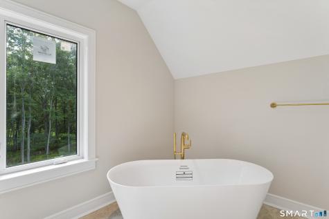 11 Oak Ridge Drive Newtown CT 06470
