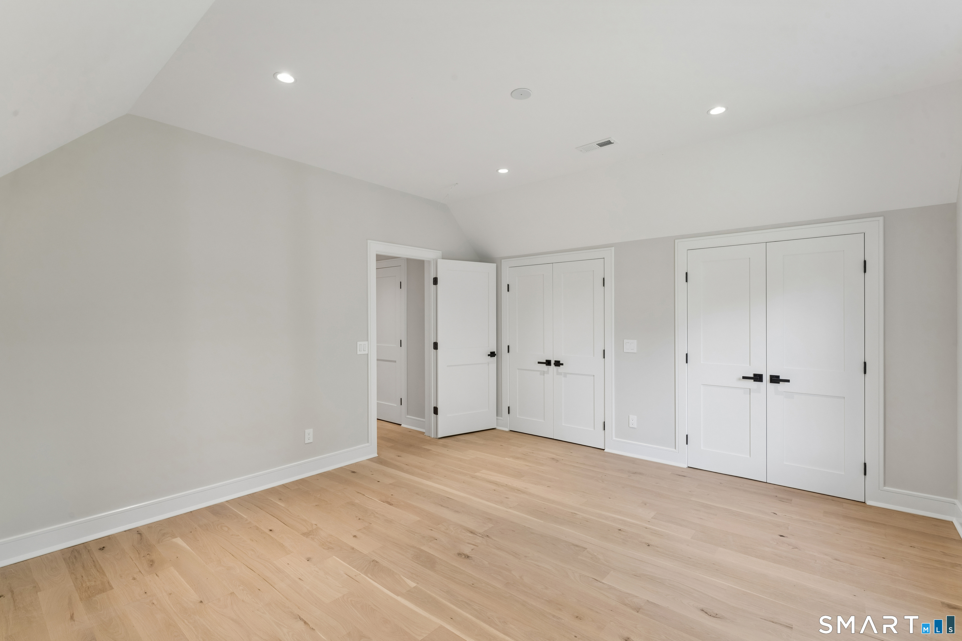 11 Oak Ridge Drive Newtown CT 06470