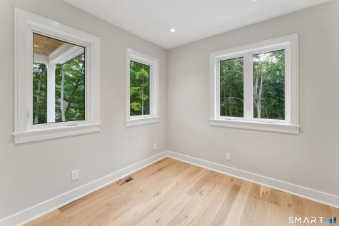 11 Oak Ridge Drive Newtown CT 06470