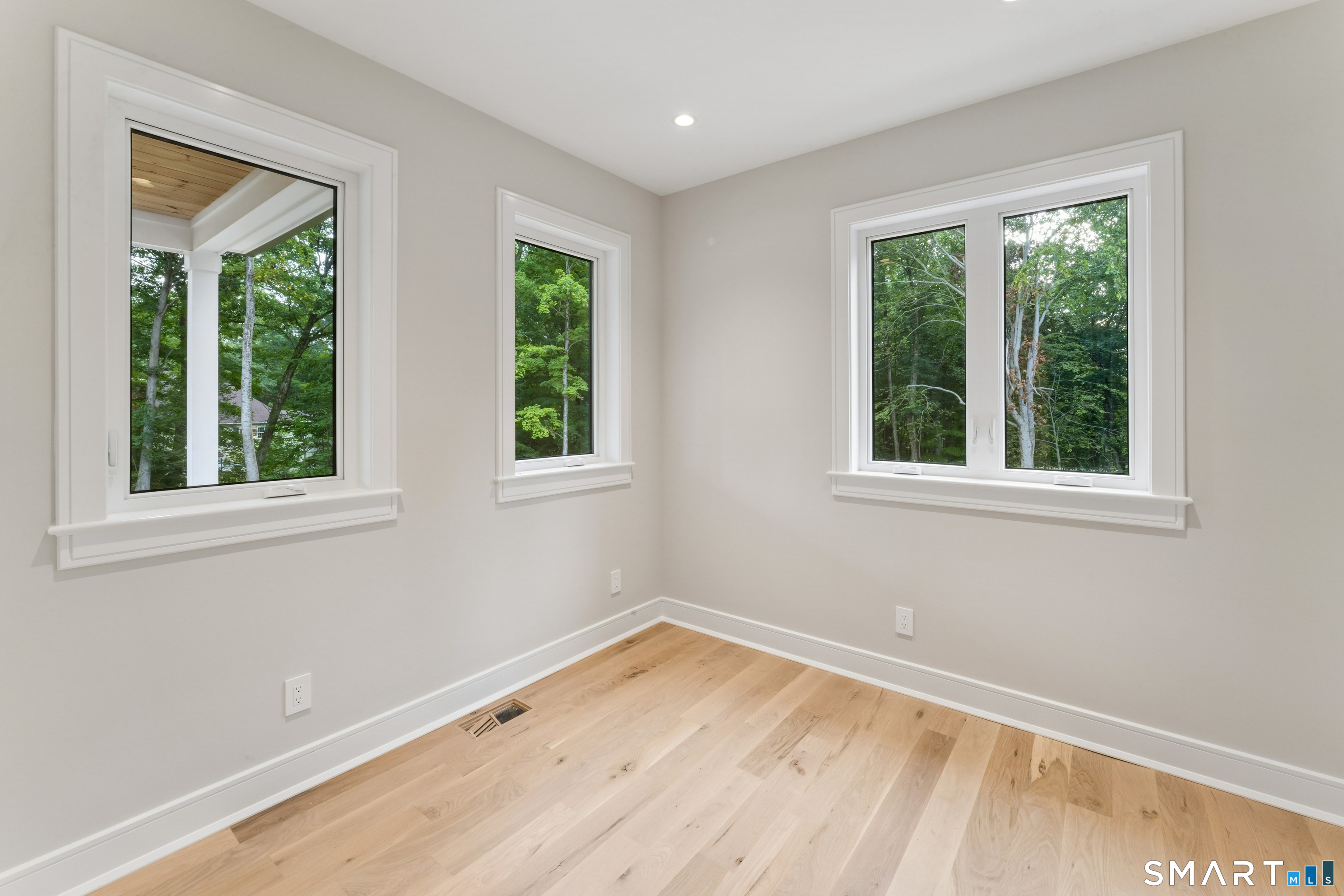 11 Oak Ridge Drive Newtown CT 06470