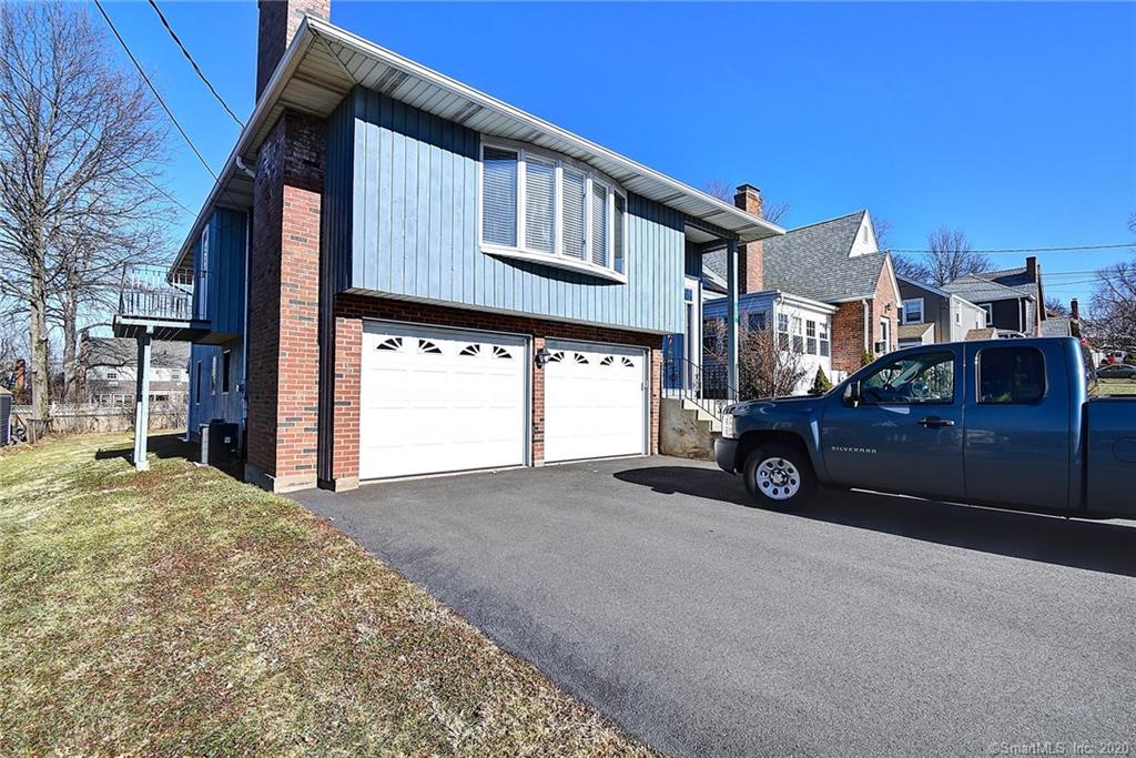 106 Fennbrook Road West Hartford CT 06119
