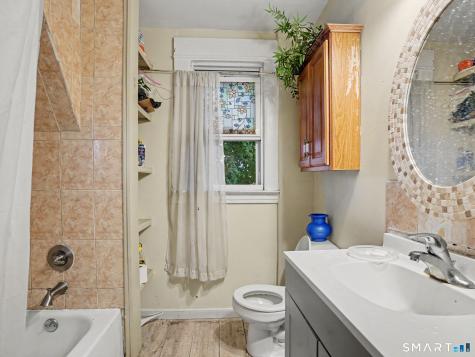 75 Clifton Street West Haven CT 06516