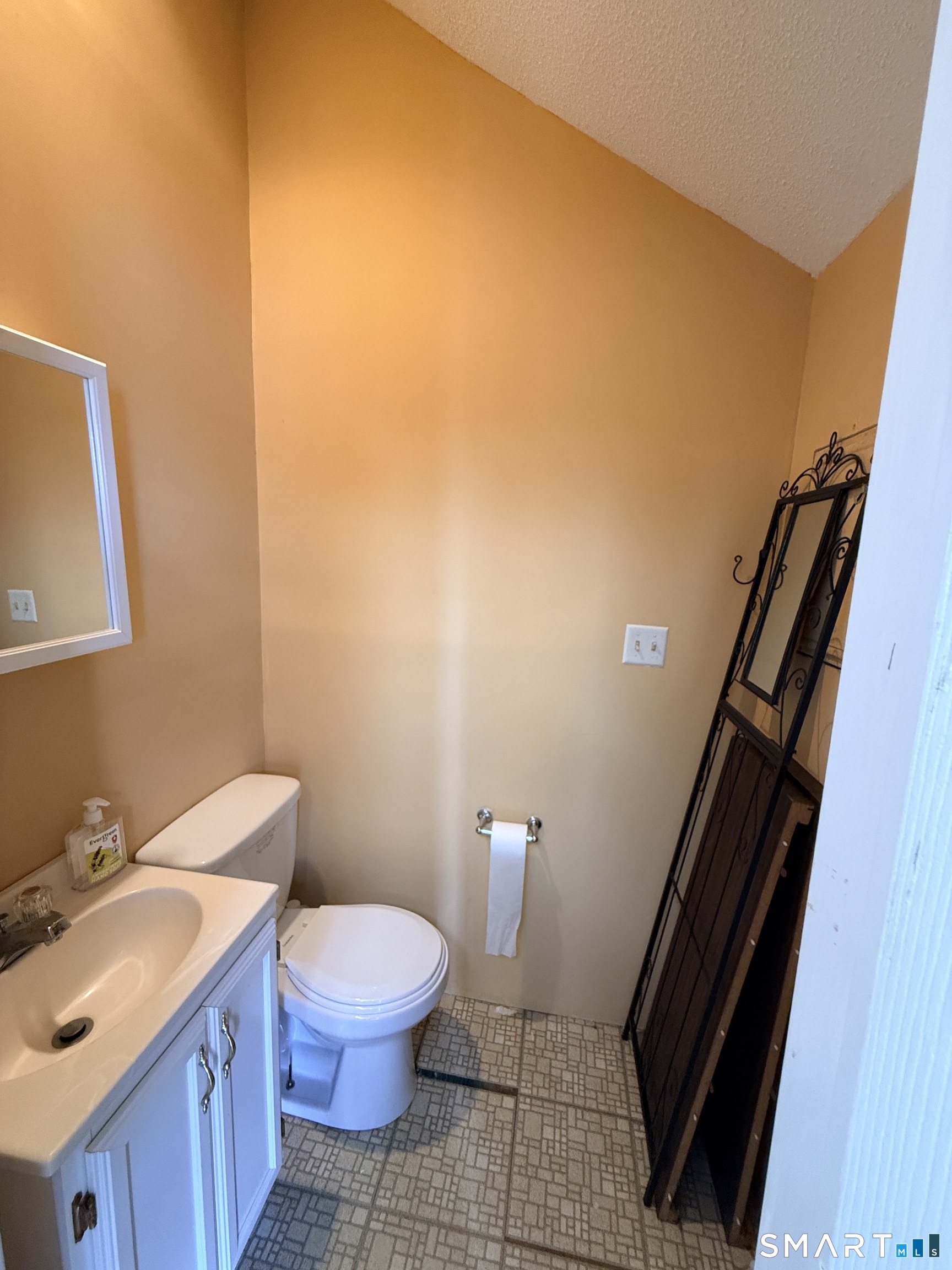 837 East Wakefield Boulevard Winchester CT 06098