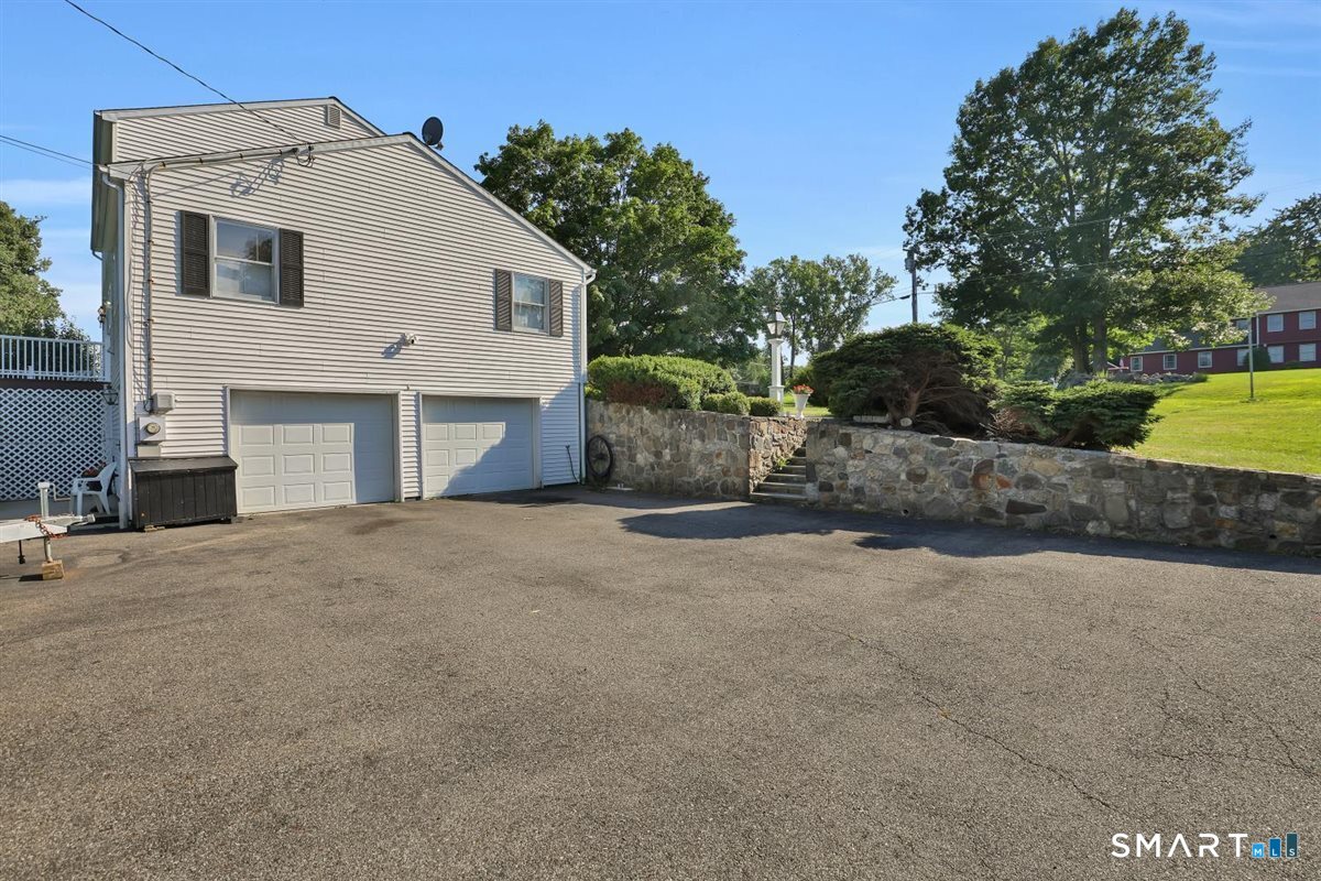 1 East Gate Road Danbury CT 06811