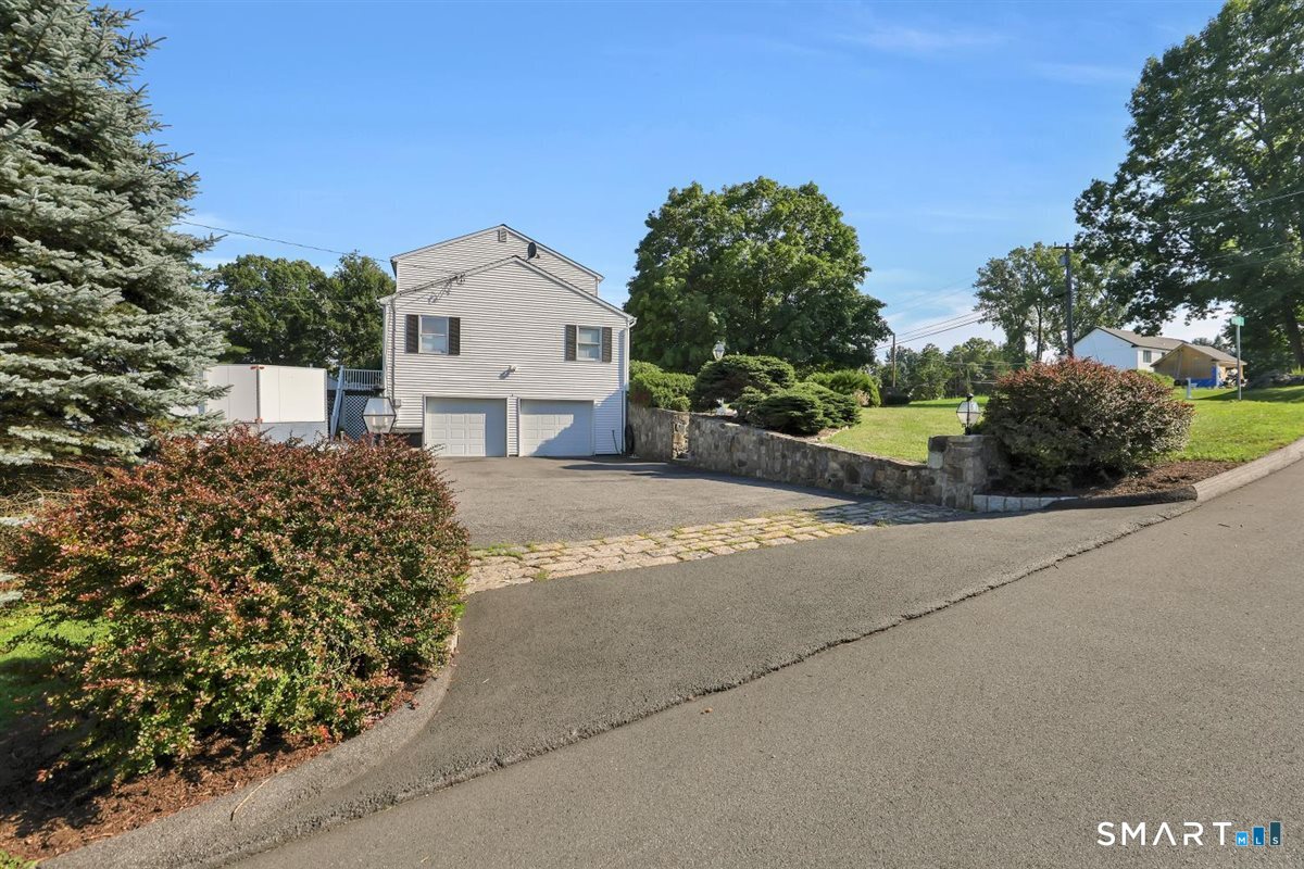 1 East Gate Road Danbury CT 06811