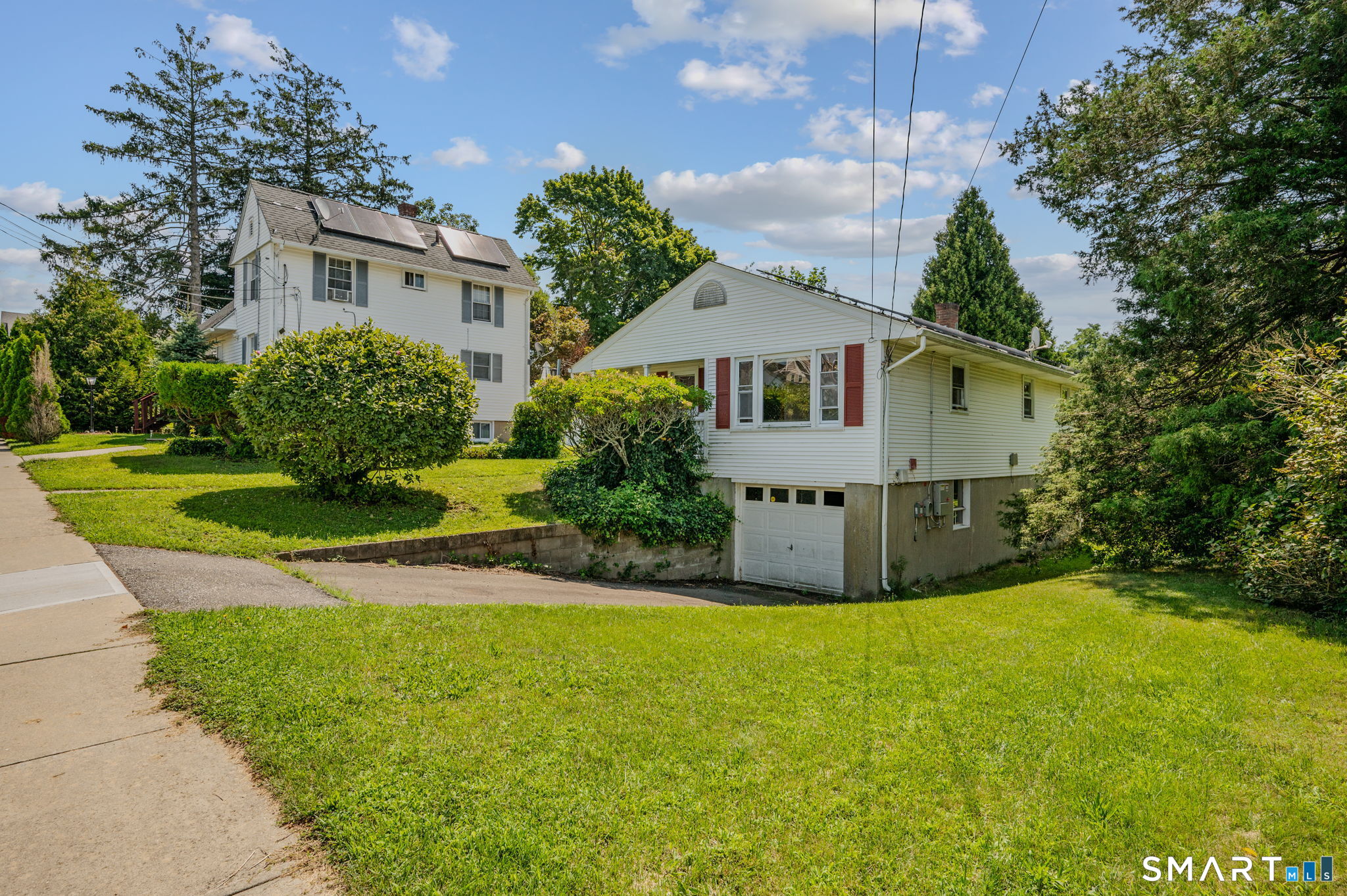 20 Sander Street New London CT 06320