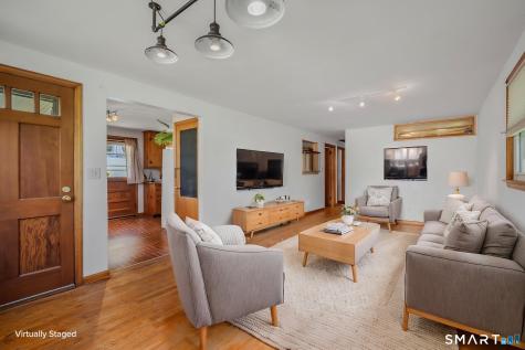 20 Sander Street New London CT 06320