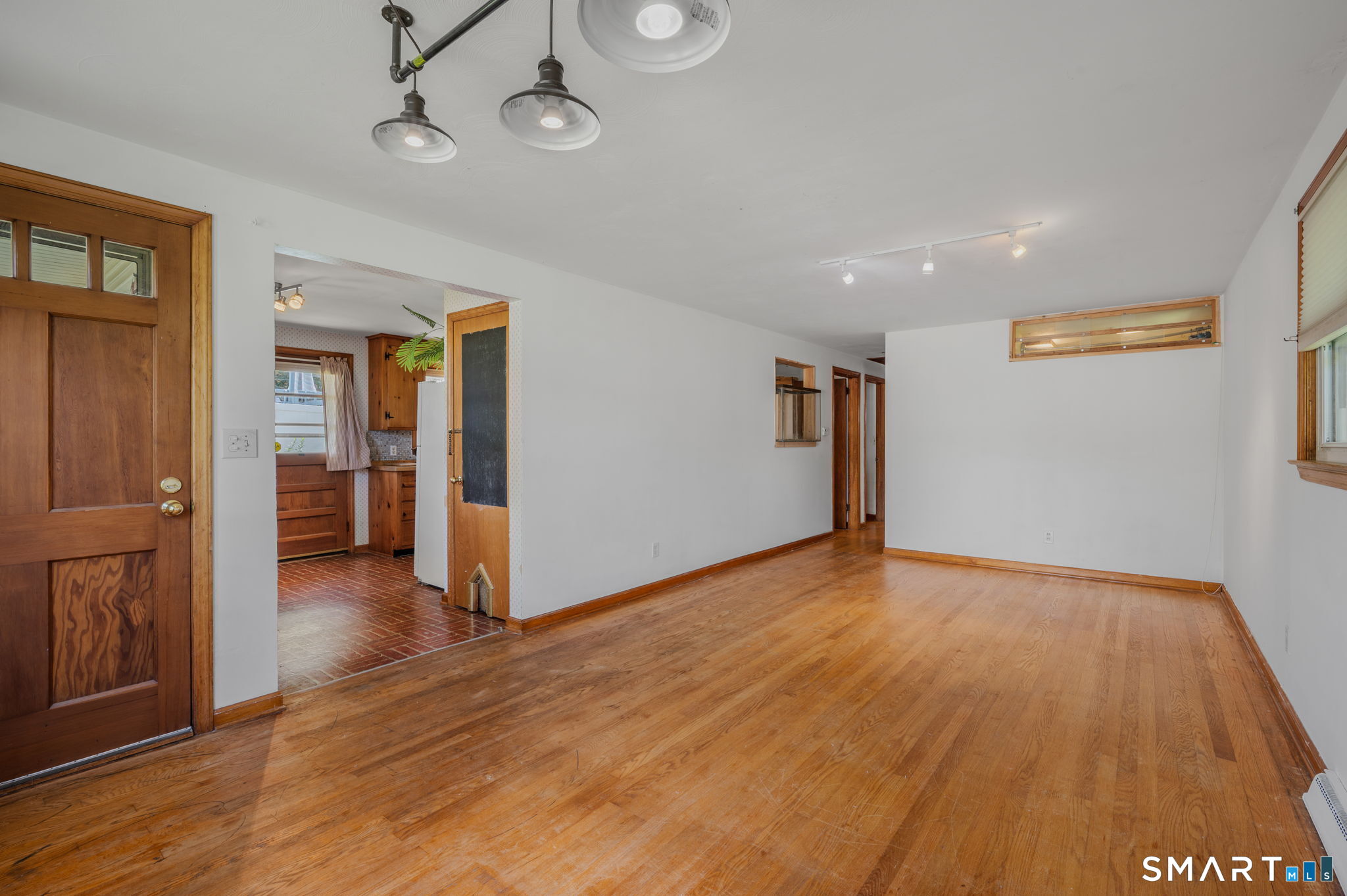 20 Sander Street New London CT 06320