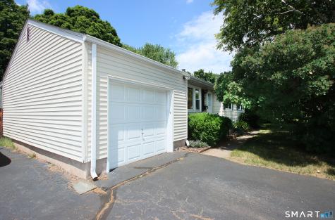 57 Grande Road East Hartford CT 06118